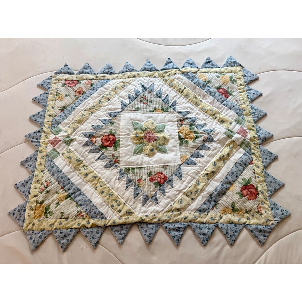 JCPenney Home Collection Quilted Patchwork Floral Pillow Sham Sawtooth Trim